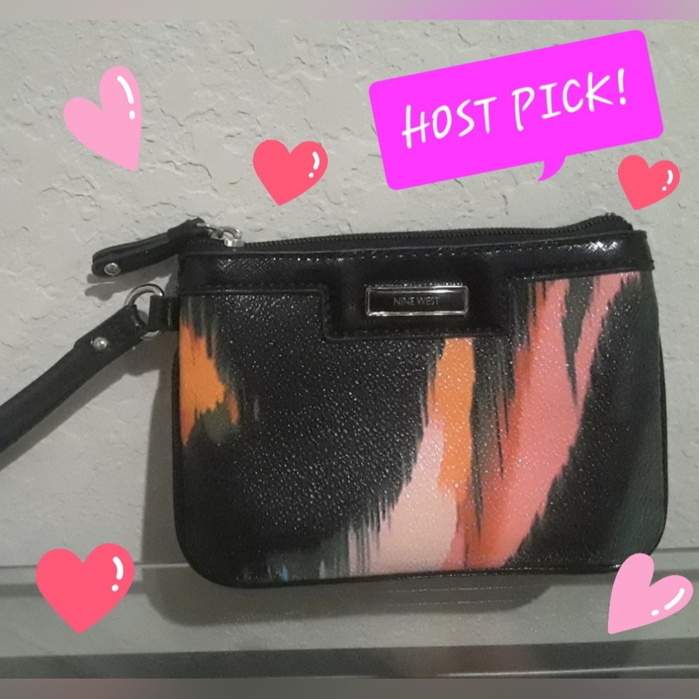 💕HP💕Nine West Colorful‎ Wristlet